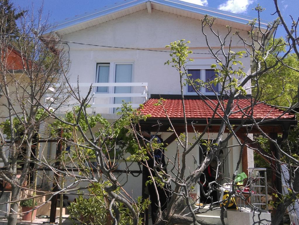 Holiday Home Rudelic Lukovo Šugarje Eksteriør billede