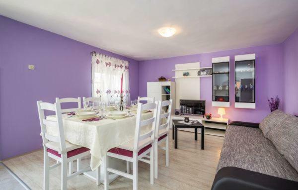 Holiday Home Rudelic Lukovo Šugarje Eksteriør billede