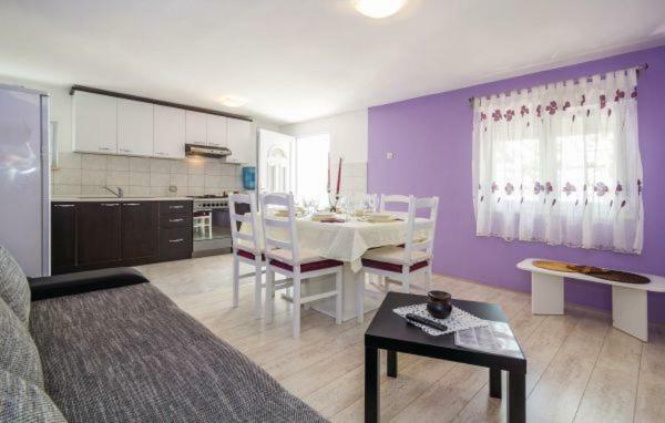 Holiday Home Rudelic Lukovo Šugarje Eksteriør billede